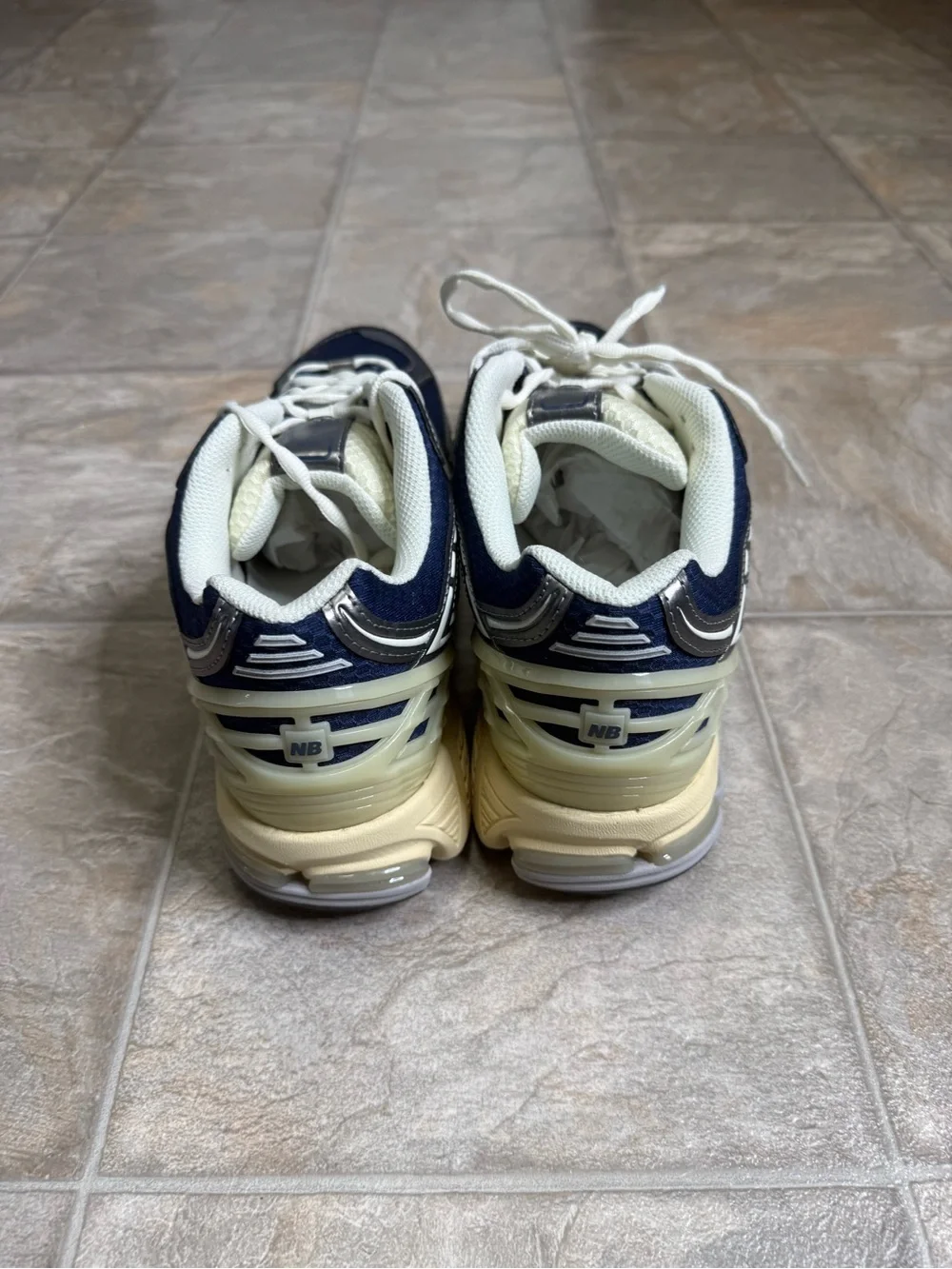 New Balance Men's Navy and White Mesh Athletic Sneakers